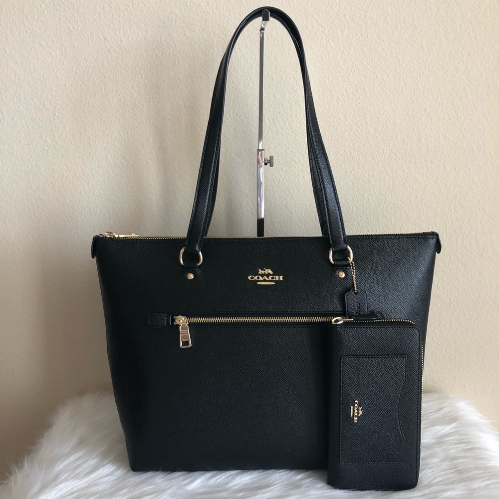Coach purse and matching wallet